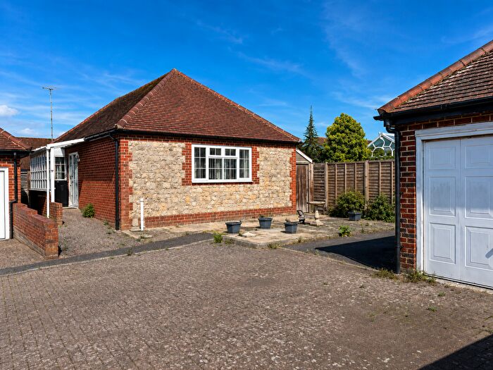 3 Bedroom Detached Bungalow For Sale In Glynn House Close, Selsey, PO20