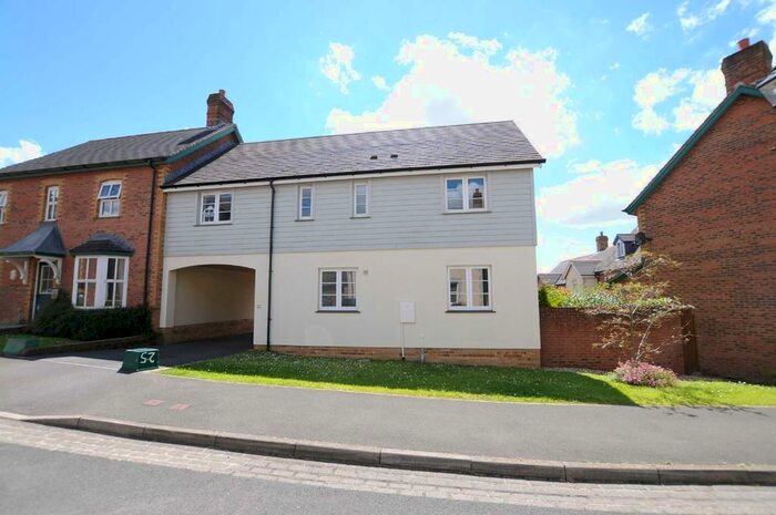 2 Bedroom Flat To Rent In Wesley Road, Holsworthy, EX22