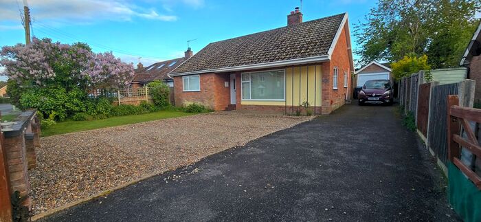 3 Bedroom Bungalow To Rent In Ellough Road, Beccles, NR34