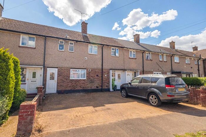 3 Bedroom Terraced House For Sale In The Cherries, Slough, SL2
