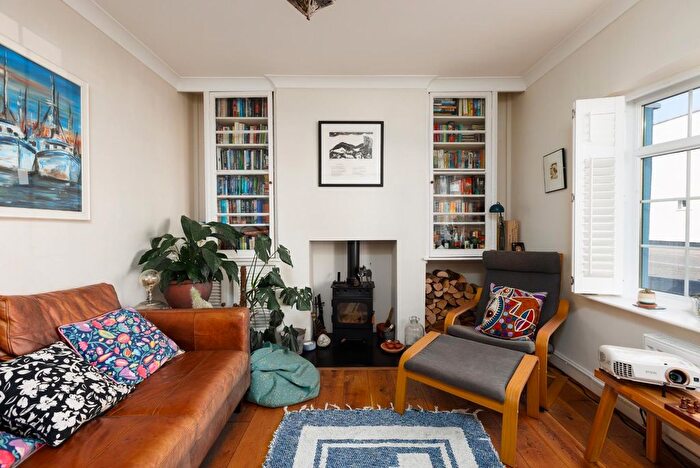 3 Bedroom Semi Detached House For Sale In Kellaway Avenue, Bishopston, BS6