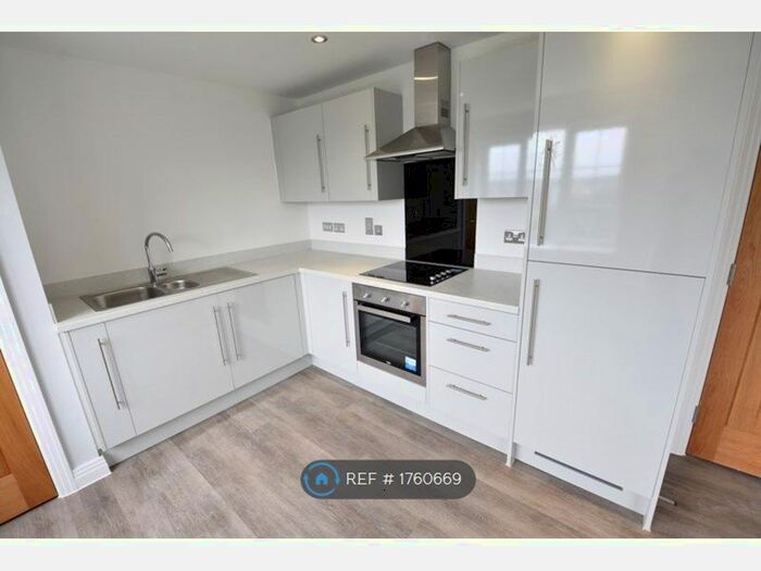 1 Bedroom Flat To Rent In Sycamore Court, Luton, LU2