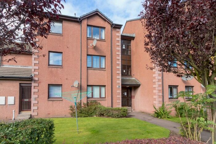 2 Bedroom Flat To Rent In Almerie Close, Arbroath, Angus, DD11