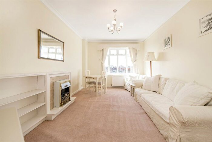 1 Bedroom Flat To Rent In Marsham Court, Marsham Street, Westminster, London, SW1P