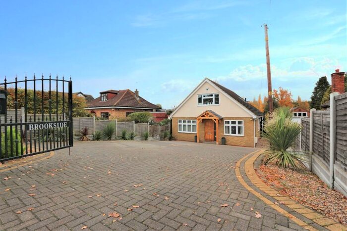 4 Bedroom Detached House To Rent In Bournebridge Lane, Stapleford Abbotts, RM4