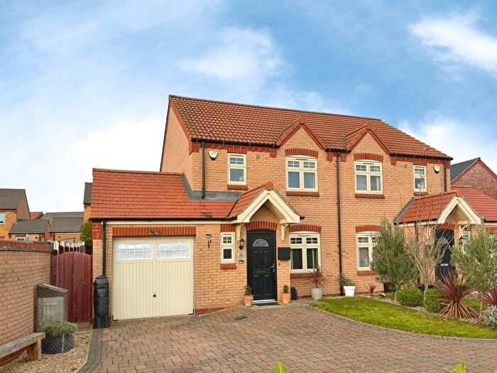 3 Bedroom Semi Detached House For Sale In Flavian Road, Lincoln, LN2