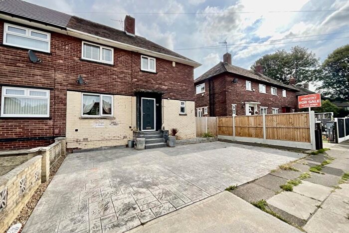 3 Bedroom Semi-Detached House For Sale In Greenwood Avenue, Sheffield, S9