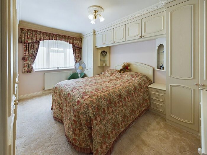 3 Bedroom Detached Bungalow For Sale In Langhorns Lane, Outwell, Wisbech, PE14