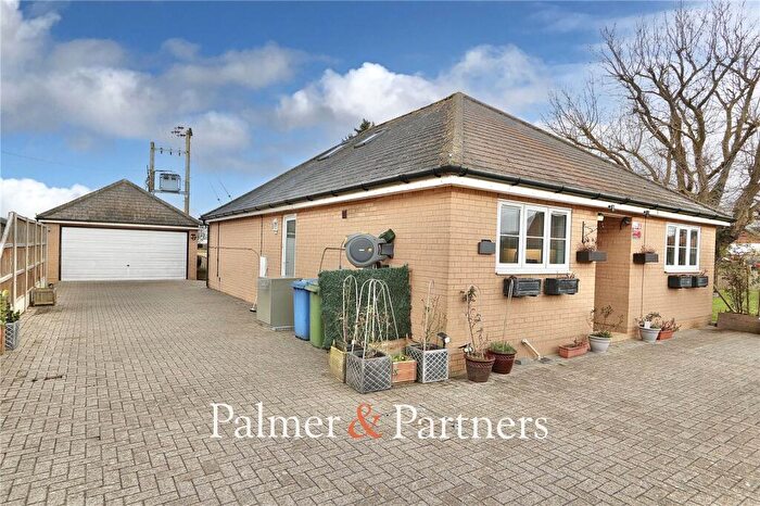 3 Bedroom Bungalow For Sale In The Heath, Tattingstone, Ipswich, Suffolk, IP9