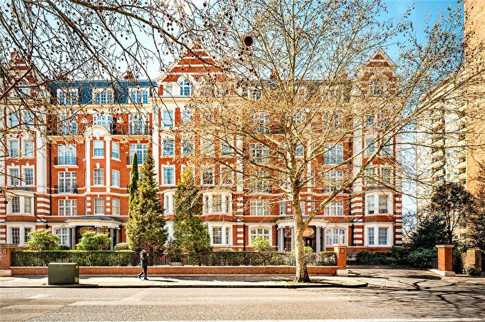 3 Bedroom Flat For Sale In Madia Vale, Maida Vale, London, W9