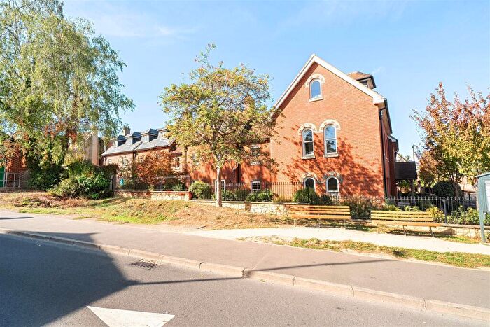 1 Bedroom Retirement Property For Sale In Fleur De Lis, Church St, Wantage, Oxfordshire, OX12