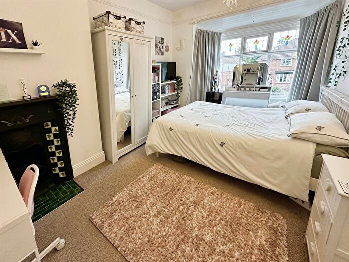 3 Bedroom Terraced House For Sale In West Auckland Road, Darlington, DL3