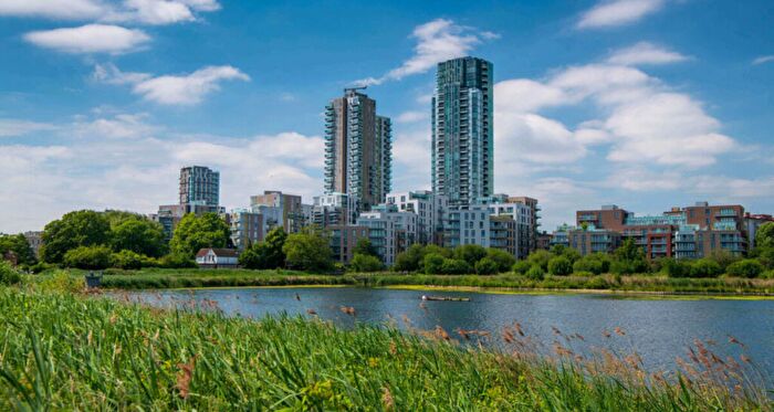 1 Bedroom Flat For Sale In Woodberry Down, London, N4