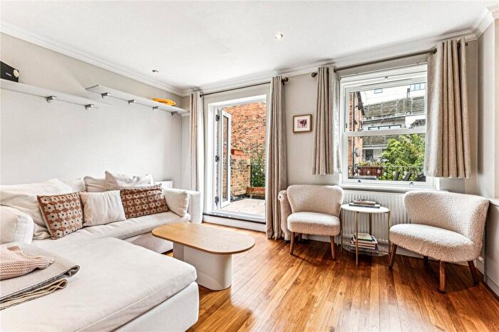 2 Bedroom House To Rent In Liberty Mews, SW12