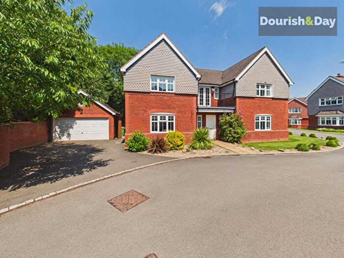 5 Bedroom Detached House For Sale In Beechcroft Grange, Stafford, ST16