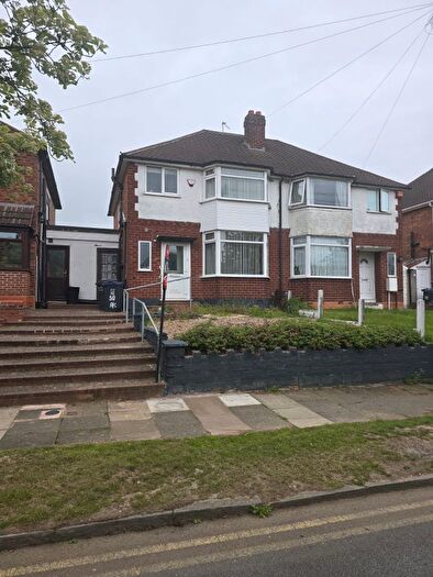 3 Bedroom Semi-detached House To Rent In Mildenhall Road, Great Barr, Birmingham, B42