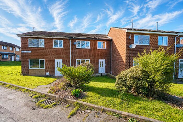 3 Bedroom Terraced House For Sale In Daron Gardens, Nottingham, NG5