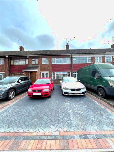 3 Bedroom Terraced House To Rent In Beaumont Drive, Gravesend, DA11