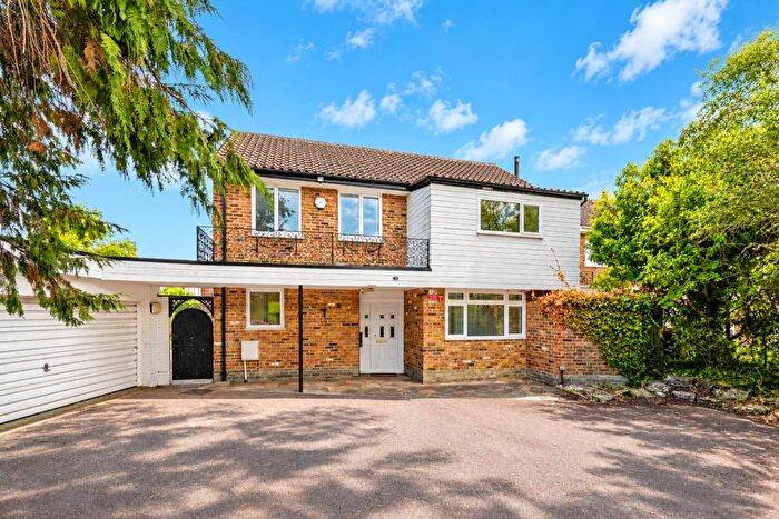3 Bedroom Detached House To Rent In Manor Road, Cheam, Sutton, SM2