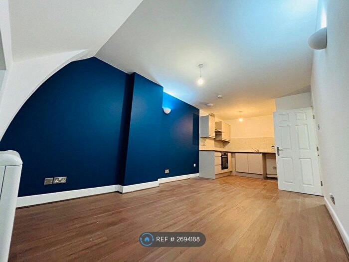 1 Bedroom Flat To Rent In Belgrave Chapel, Darwen, BB3