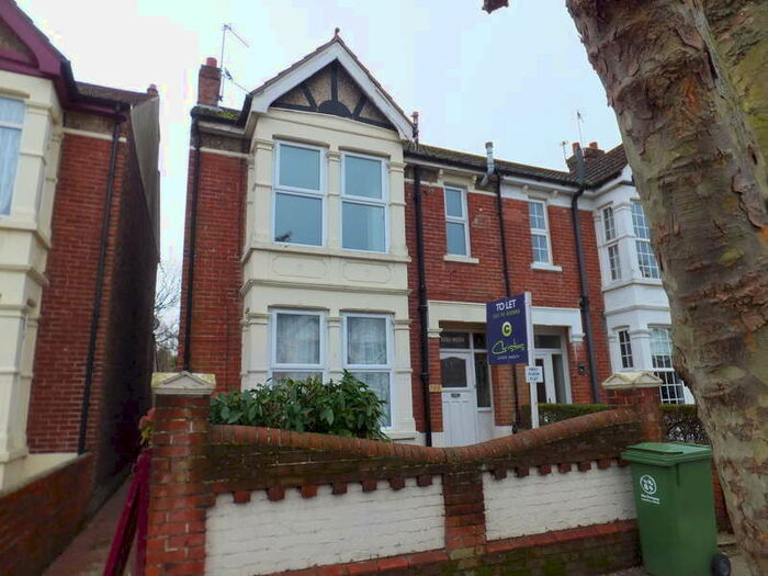 1 Bedroom Flat To Rent In Kirby Road, North End, PO2