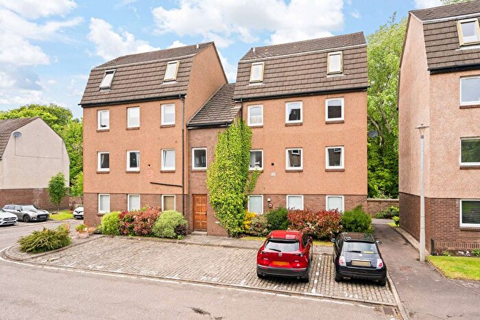 1 Bedroom Flat For Sale In Ettrickdale Place, Stockbridge, Edinburgh, EH3