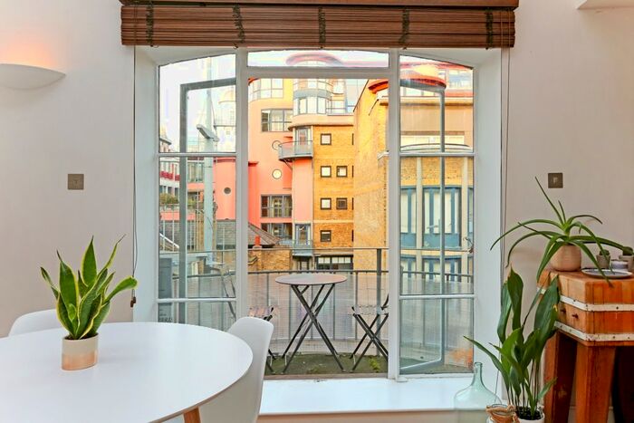 1 Bedroom Flat To Rent In Gainsford Street, London, SE1