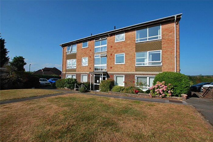 2 Bedroom Flat To Rent In Wilderness Road, Guildford, Surrey, GU2