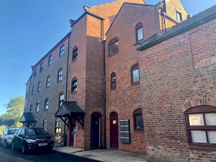 2 Bedroom Flat For Sale In Topcliffe Mill, Mill Lane, Topcliffe, YO7