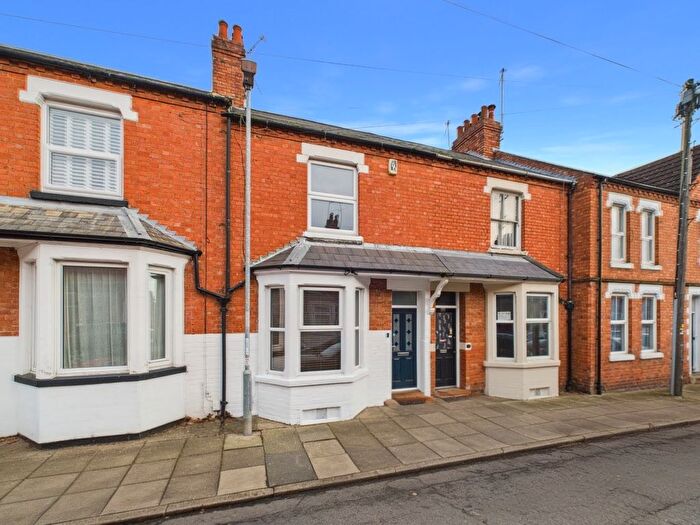 3 Bedroom Terraced House For Sale In Roseholme Road, Northampton, NN1