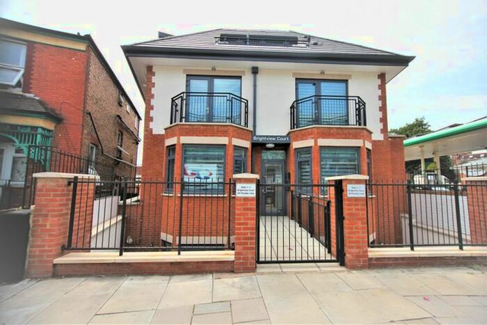 2 Bedroom Flat To Rent In Brightview Court, Finchley Lane, Hendon, NW4