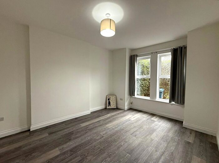 2 Bedroom Maisonette To Rent In Hindes Road, Harrow On The Hill, HA1