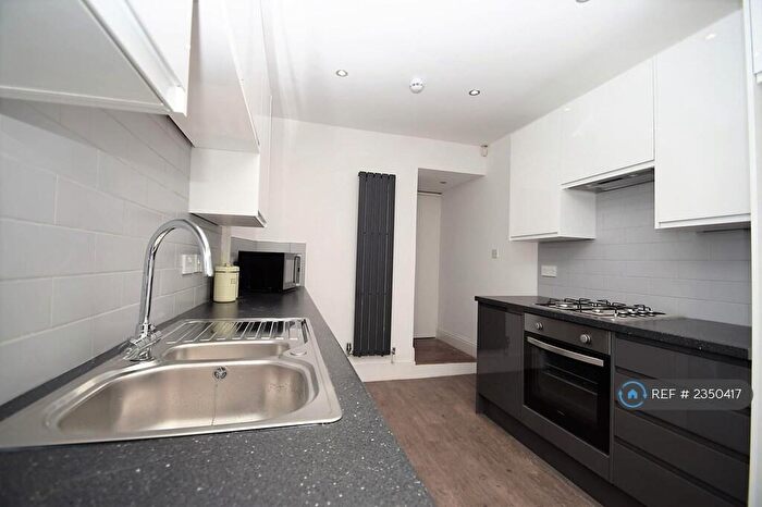 6 Bedroom Terraced House To Rent In Whitby Road, Manchester, M14