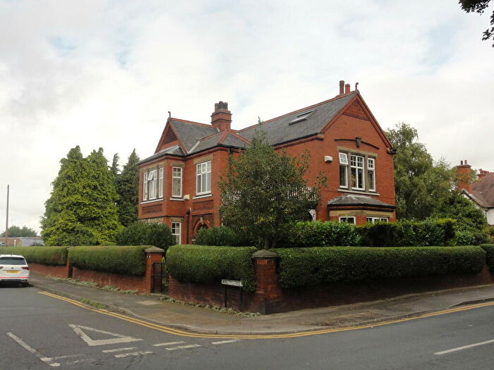 5 Bedroom Detached House For Sale In Hook Road, Goole, DN14
