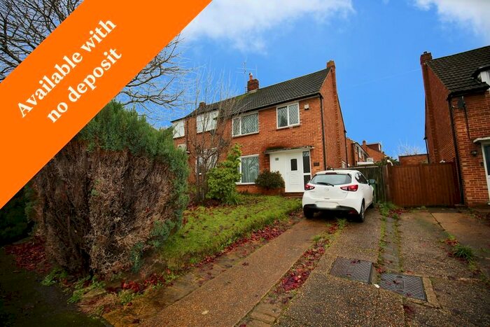 3 Bedroom Semi-Detached House To Rent In No Deposit Option, Townhill Park, SO18