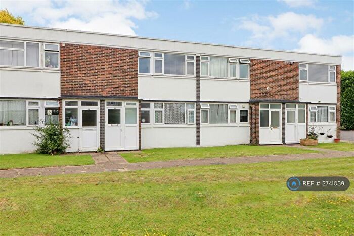 1 Bedroom Flat To Rent In Tanfield Court, Horsham, RH12