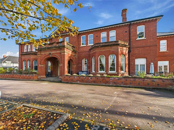 2 Bedroom Apartment For Sale In Meeanee Mews, Colchester, Essex, CO2