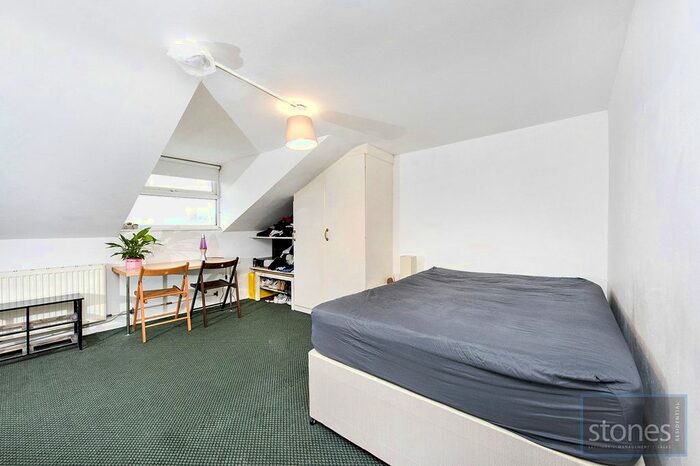 Studio To Rent In Belsize Park, London, NW3