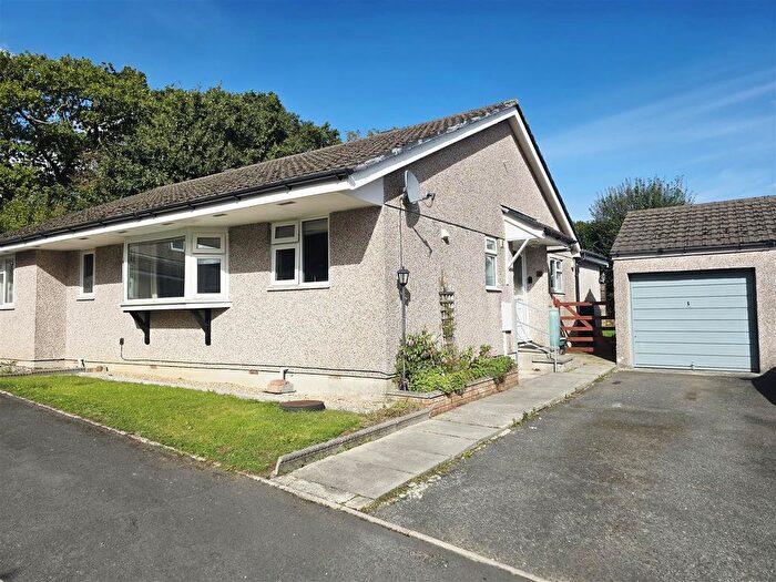 3 Bedroom Bungalow For Sale In Crockers Way, St. Giles-On-The-Heath, Launceston, PL15