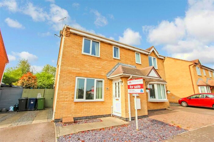 3 Bedroom Semi-Detached House To Rent In Elter Water, Huntingdon, PE29