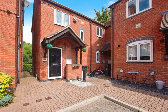 2 Bedroom House To Rent In Prossers Walk, Coleshill, B46