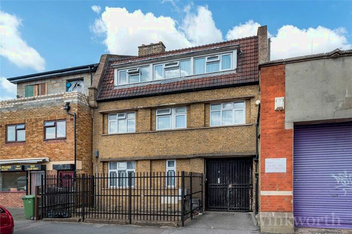 4 Bedroom Terraced House To Rent In Manor Grove, Peckham, SE15