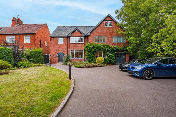 5 Bedroom Detached House For Sale In St. Johns Road, Newbold, Chesterfield, S41