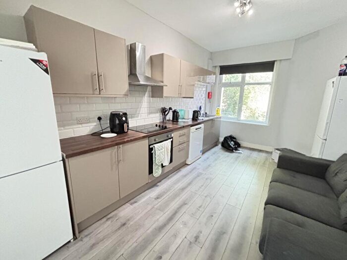 7 Bedroom House To Rent In Saint Michael's Crescent, Leeds, LS6