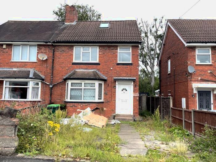 4 Bedroom Semi-Detached House To Rent In Beech Road, Darlaston, Wednesbury, WS10