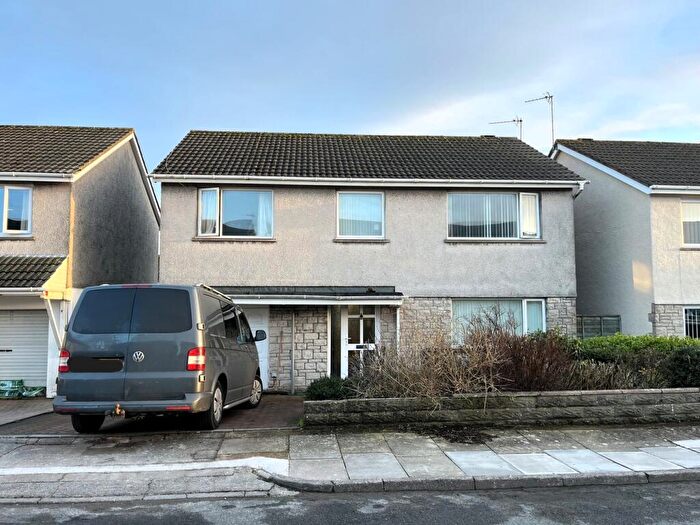 5 Bedroom Detached House For Sale In Grange Gardens, Llantwit Major, CF61