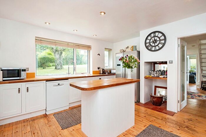 4 Bedroom Bungalow For Sale In Rectory Close, Etchingham Road, Burwash, Etchingham, TN19