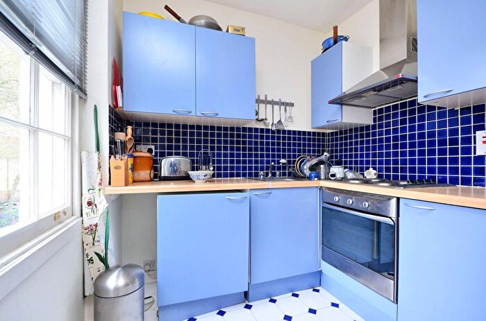 1 Bedroom Flat To Rent In Regent Square, Bloomsbury, London, WC1H