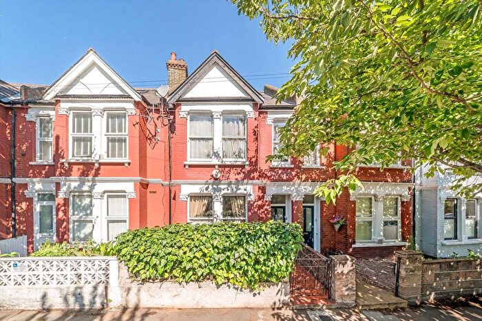 5 Bedroom Property To Rent In Weston Road, Chiswick, W4