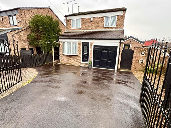 3 Bedroom Detached House For Sale In Bredon Close, Pontefract, WF9